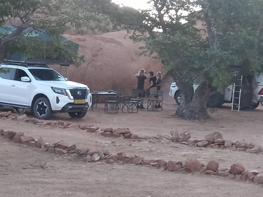 Ozohere Campsite And Himba Village Uis Eksteriør billede